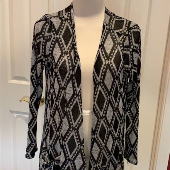 Lularoe Sarah Cardigan - Rare Thin Fabric - Picture 1 of 5
